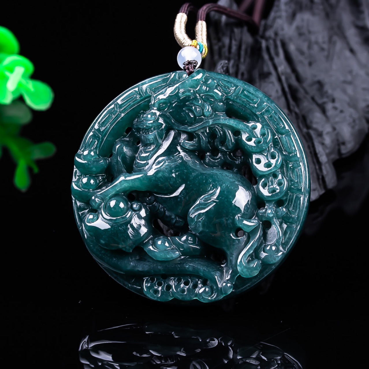 Burmese Jadeite Dragon Pendant - Women'S Accessories ulasan dan harga